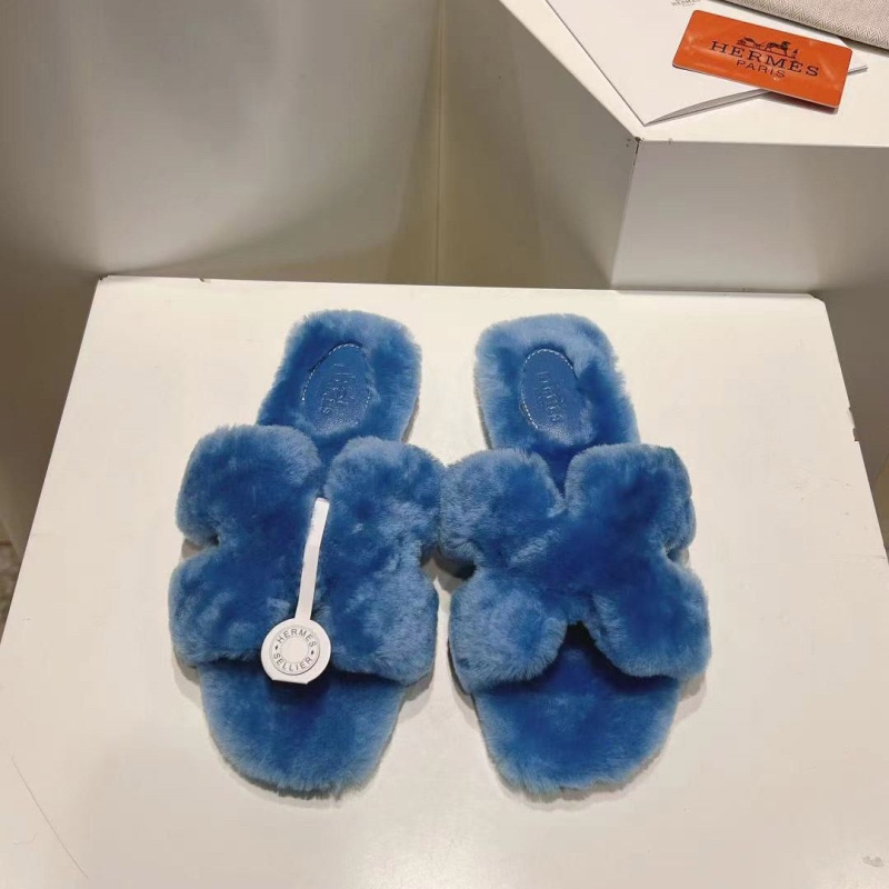H**mes slippers